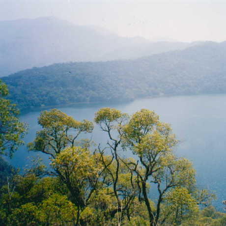 Lake Oku; Photo: Wikimedia