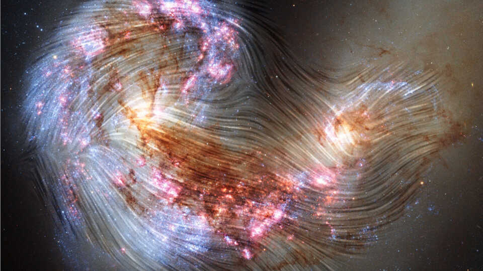 Magnetic fields in the interacting Antenna Galaxies
